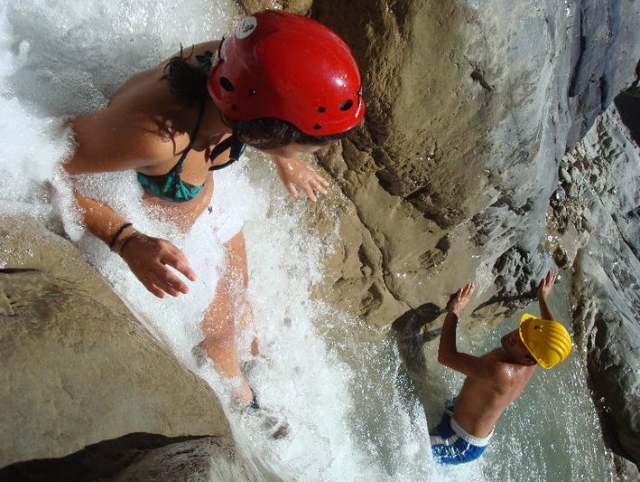  Aventura con barranquismo 